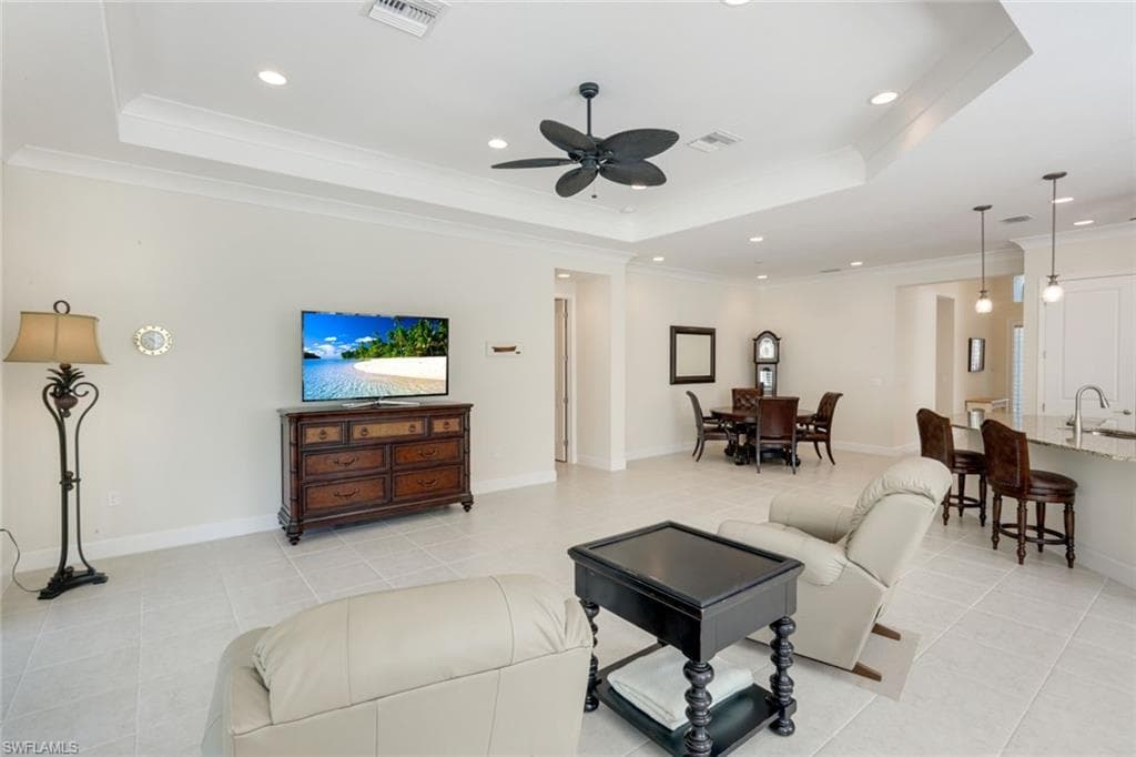 28564 Twain Dr, Bonita Springs, FL 34135-25
