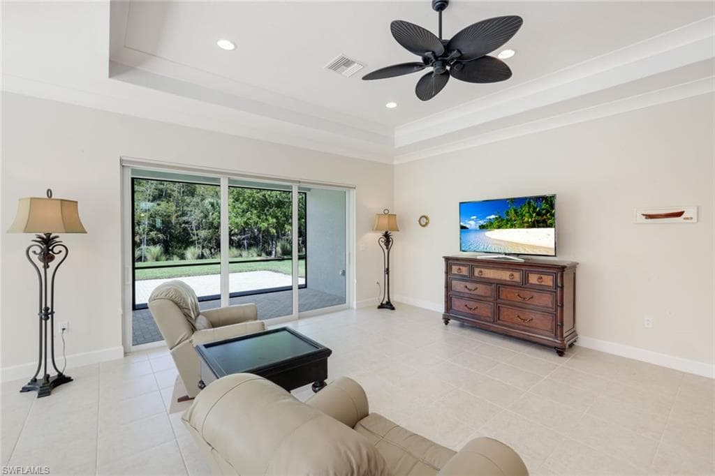 28564 Twain Dr, Bonita Springs, FL 34135-27
