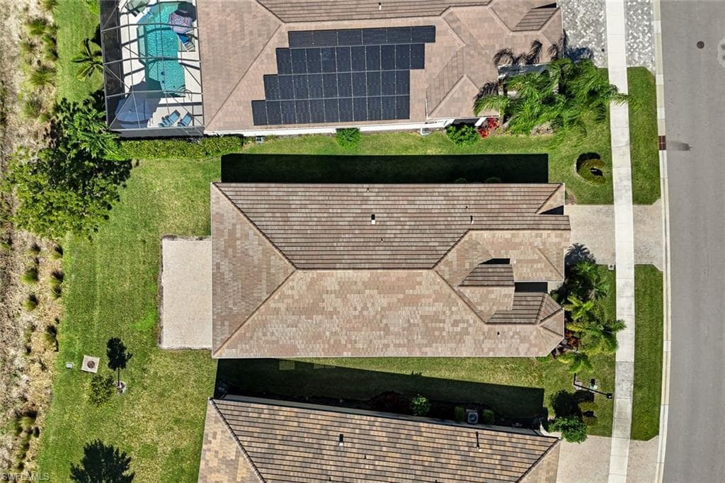28564 Twain Dr, Bonita Springs, FL 34135-28
