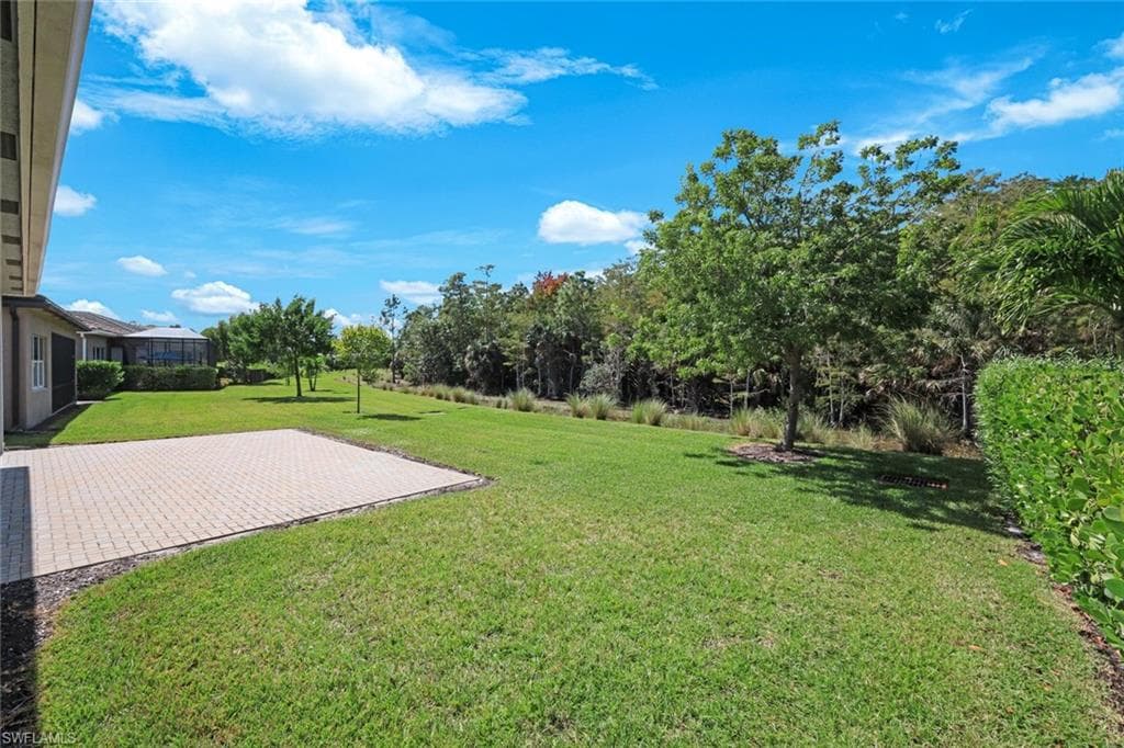 28564 Twain Dr, Bonita Springs, FL 34135-32