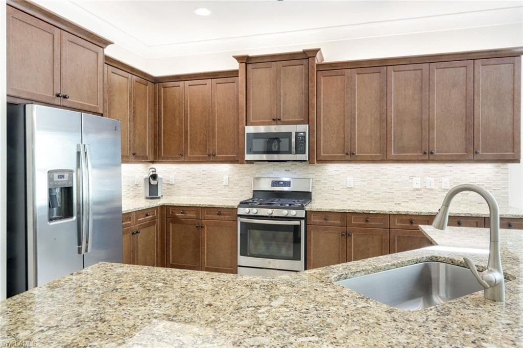 28564 Twain Dr, Bonita Springs, FL 34135-6