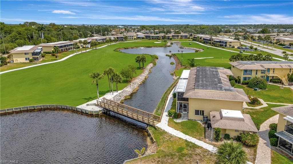 300 Palm Dr 402, Naples, FL 34112-16