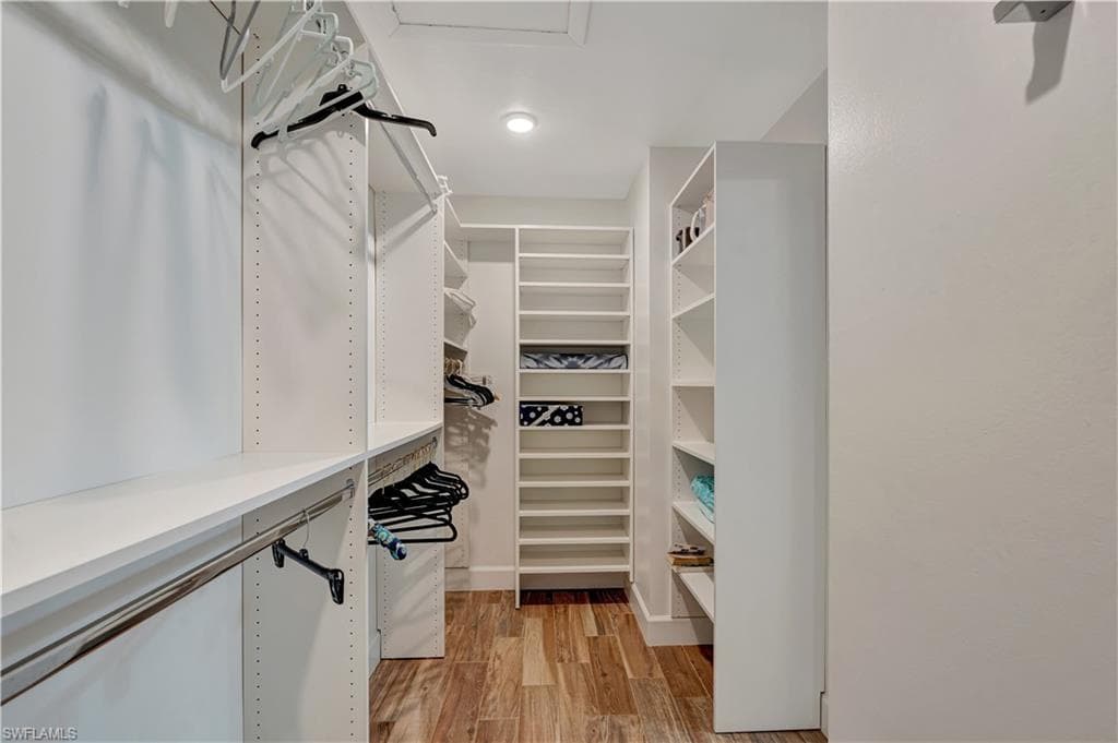 300 Palm Dr 402, Naples, FL 34112-17