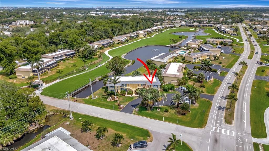 300 Palm Dr 402, Naples, FL 34112-23