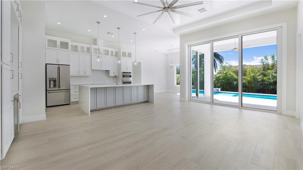 138 Kirkwood St, Marco Island, FL 34145-8