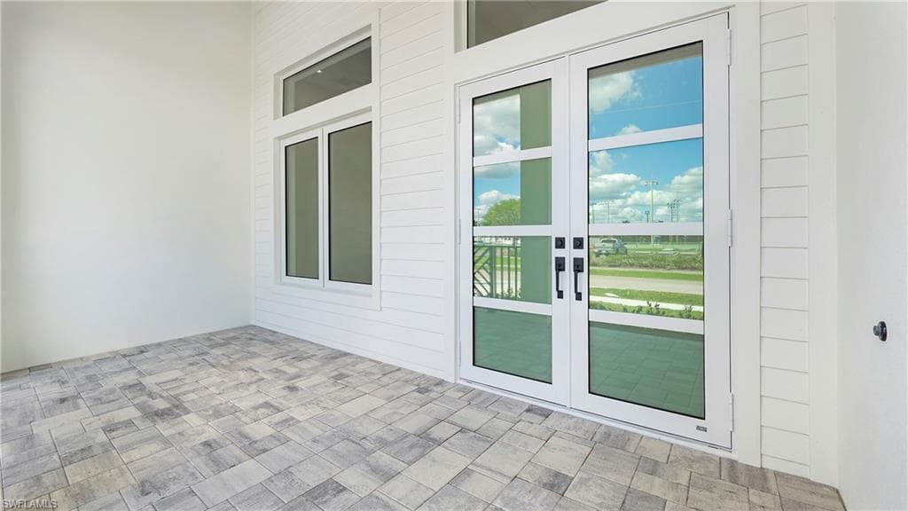 138 Kirkwood St, Marco Island, FL 34145-4