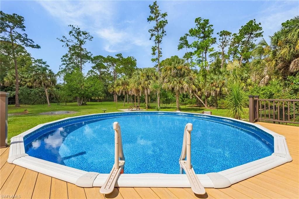 611 8th St SE, Naples, FL 34117-19