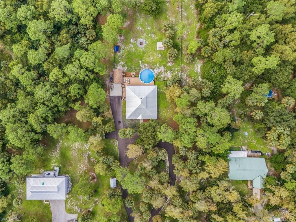 611 8th St SE, Naples, FL 34117-22