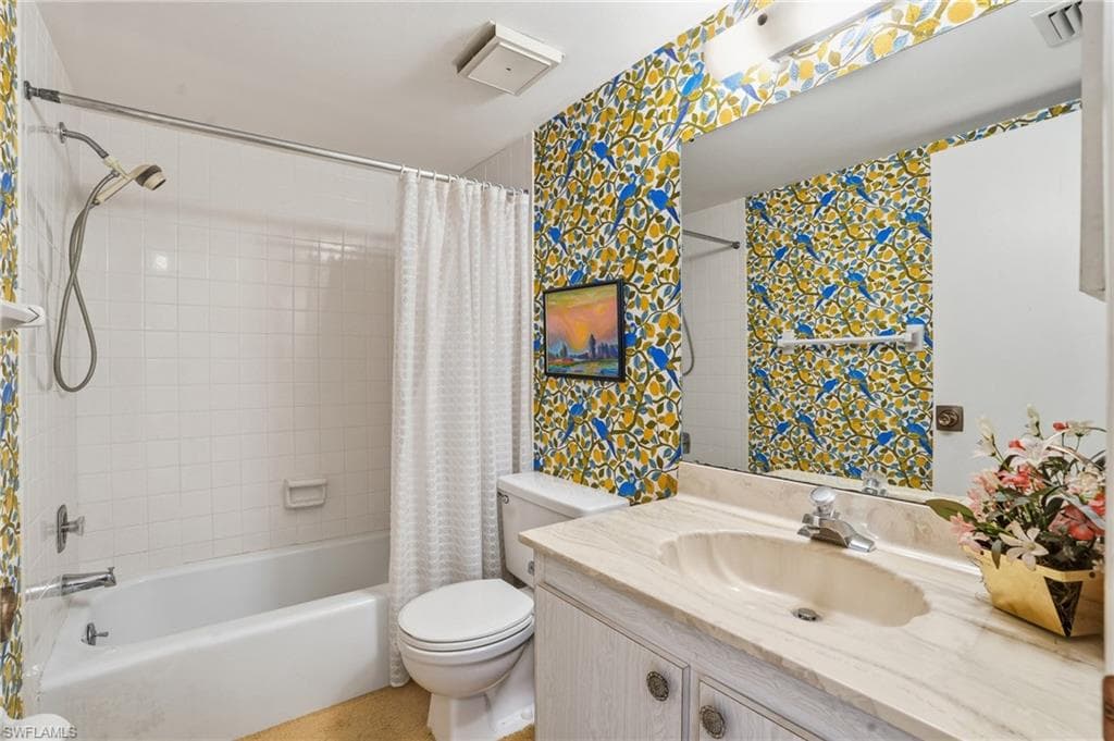 5451 Rattlesnake Hamm Rd D-305, Naples, FL 34113-11