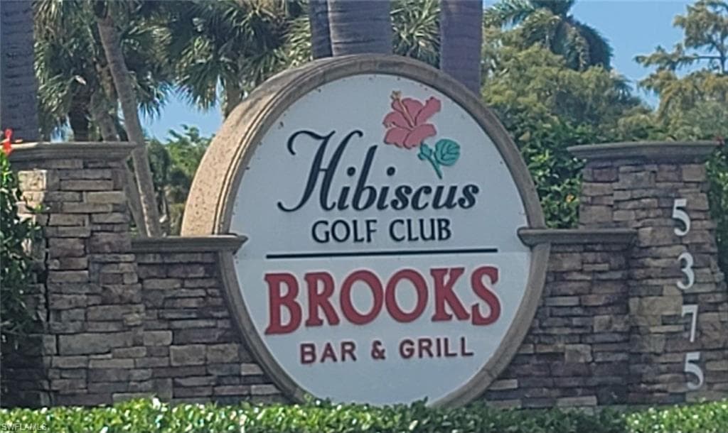 5451 Rattlesnake Hamm Rd D-305, Naples, FL 34113-18