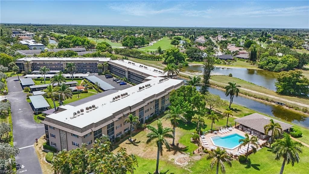 5451 Rattlesnake Hamm Rd D-305, Naples, FL 34113-3