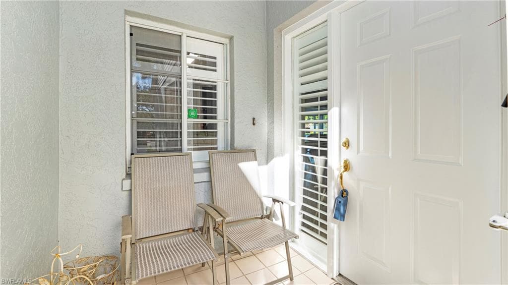 2530 Citrus Lake Dr X101, Naples, FL 34109-29