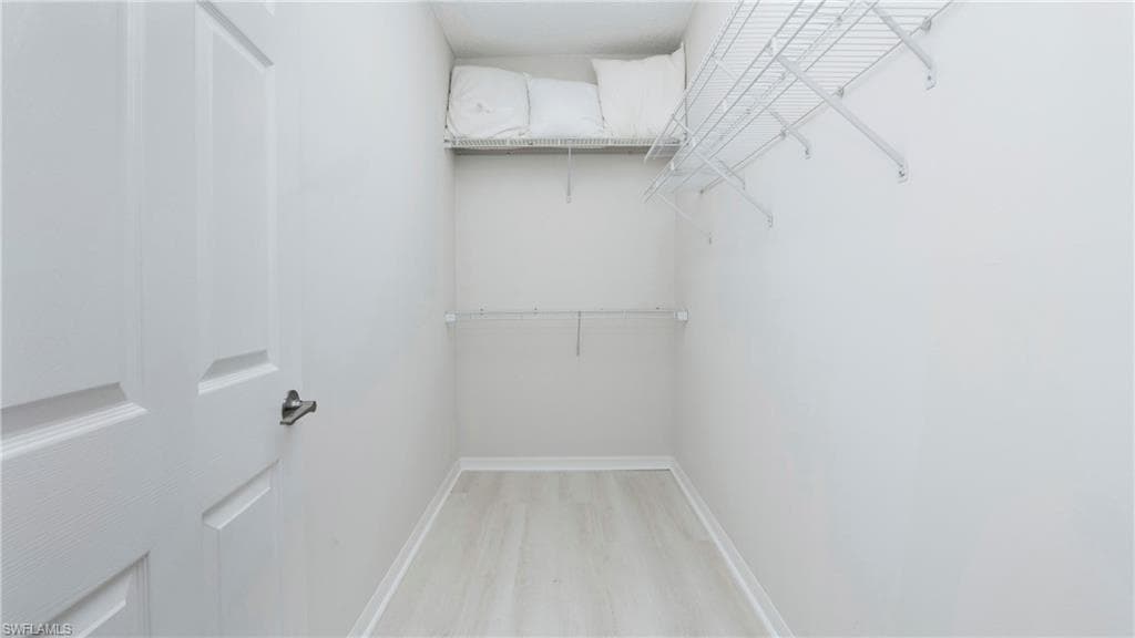 606 Arbor Lake Dr 6-104, Naples, FL 34110-16