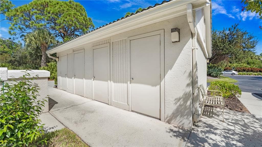 606 Arbor Lake Dr 6-104, Naples, FL 34110-22