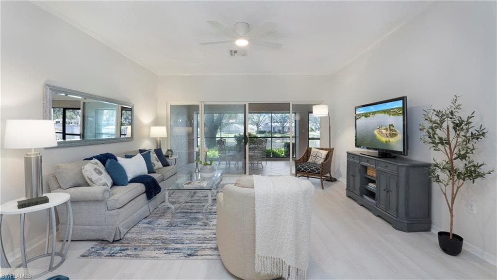 606 Arbor Lake Dr 6-104, Naples, FL 34110-1