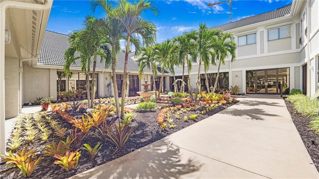 606 Arbor Lake Dr 6-104, Naples, FL 34110-32