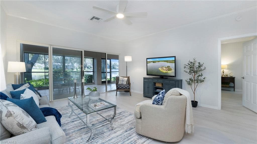 606 Arbor Lake Dr 6-104, Naples, FL 34110-2