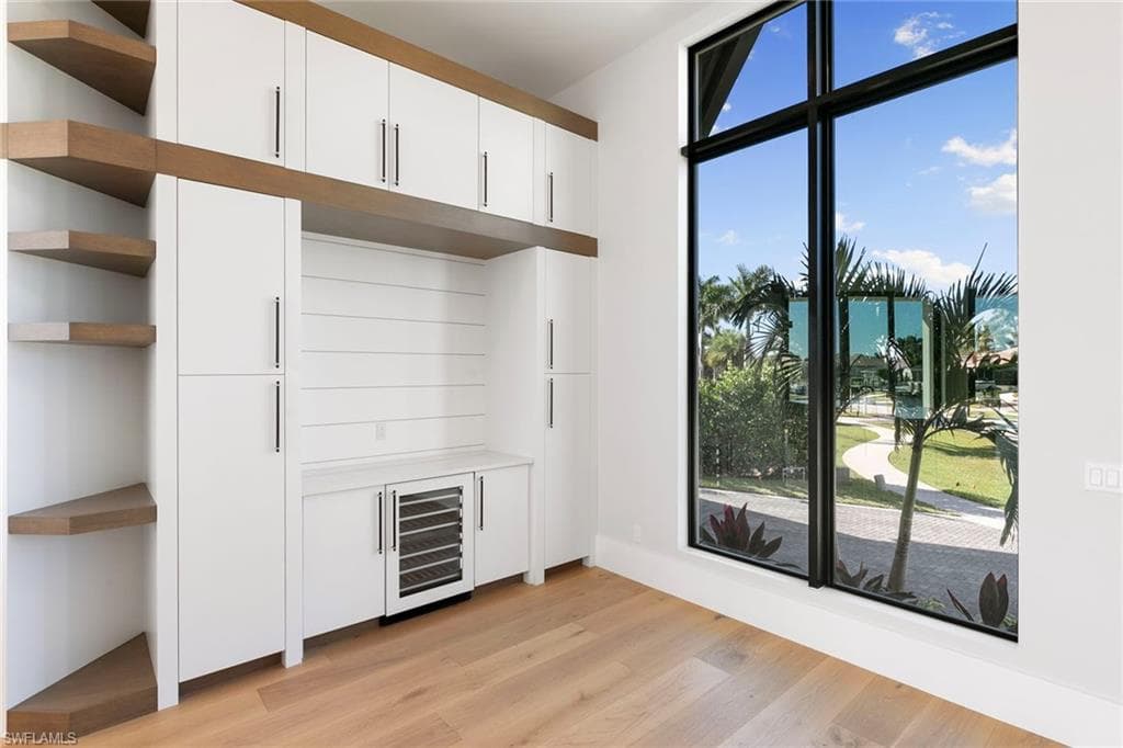 429 Persian Ct, Marco Island, FL 34145-10