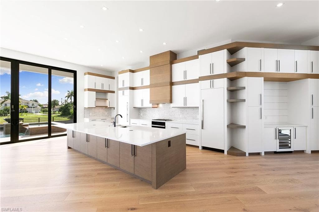 429 Persian Ct, Marco Island, FL 34145-12