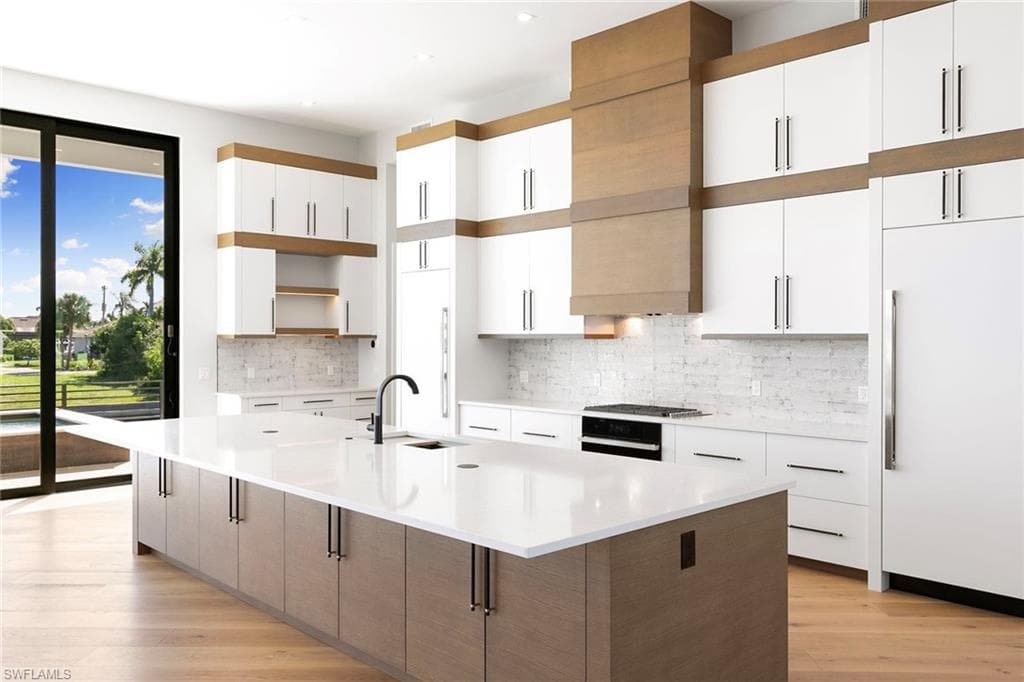 429 Persian Ct, Marco Island, FL 34145-13