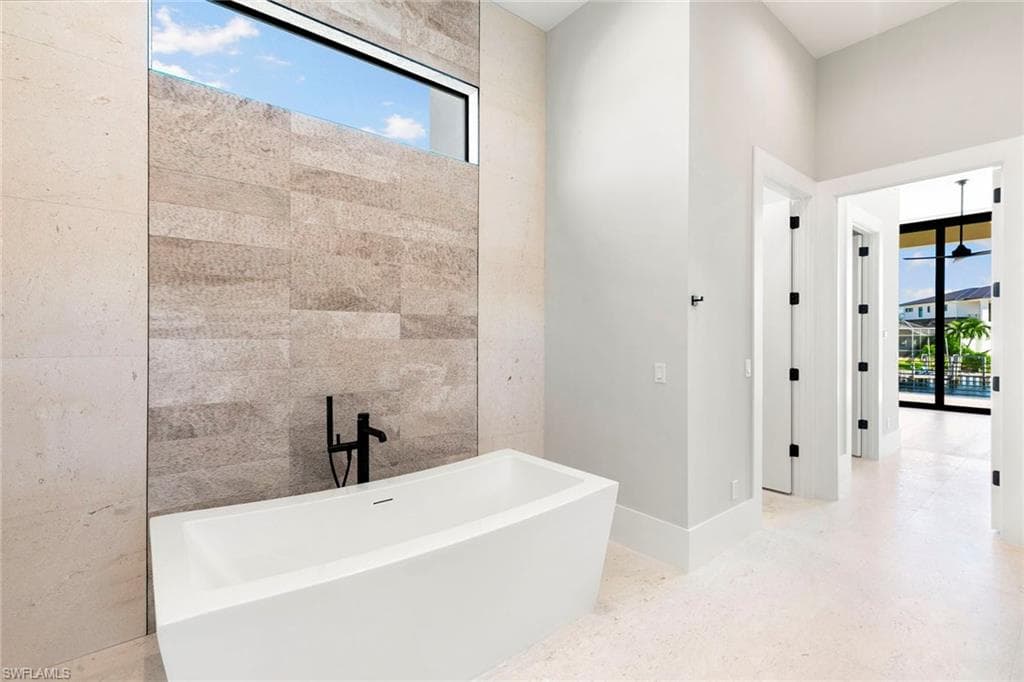 429 Persian Ct, Marco Island, FL 34145-22