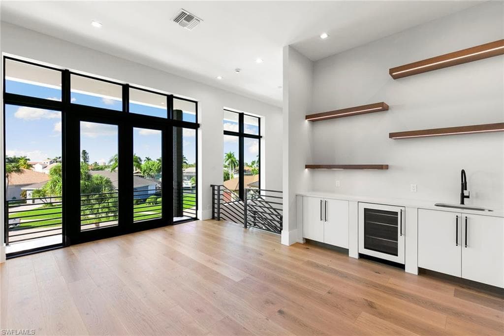 429 Persian Ct, Marco Island, FL 34145-28