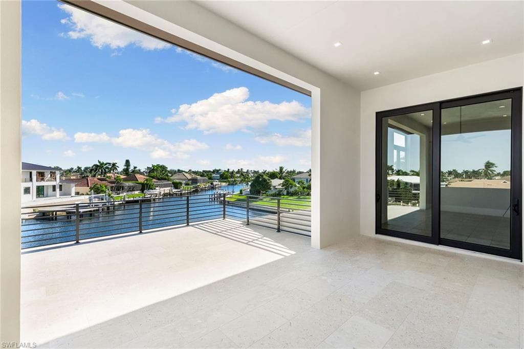 429 Persian Ct, Marco Island, FL 34145-37