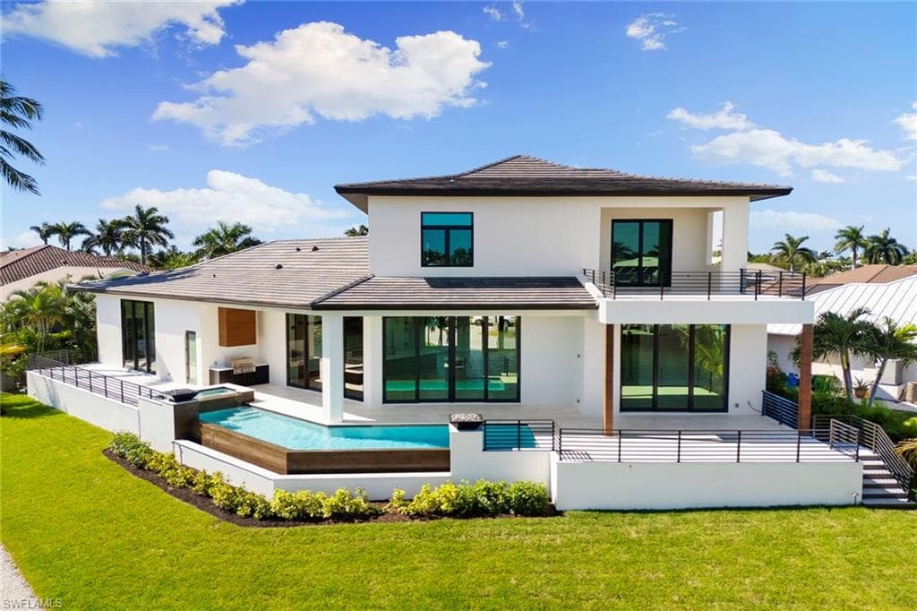 429 Persian Ct, Marco Island, FL 34145-2