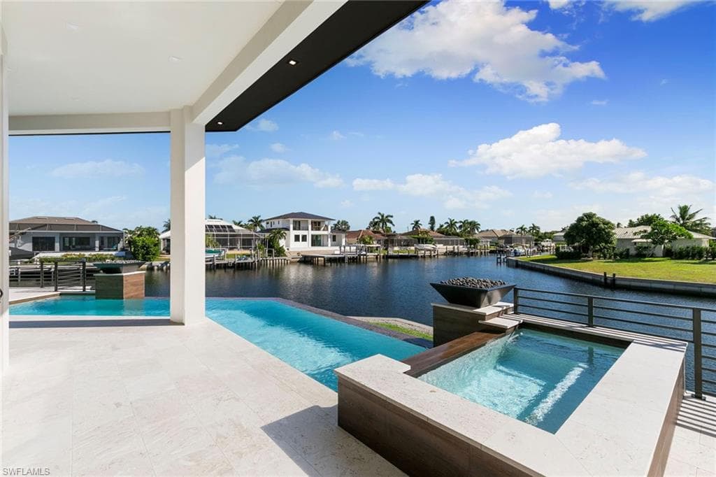 429 Persian Ct, Marco Island, FL 34145-45