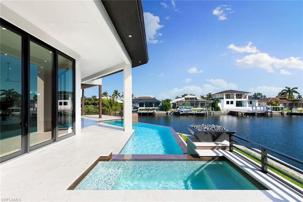 429 Persian Ct, Marco Island, FL 34145-3