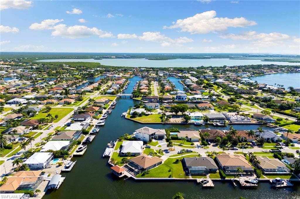 429 Persian Ct, Marco Island, FL 34145-50