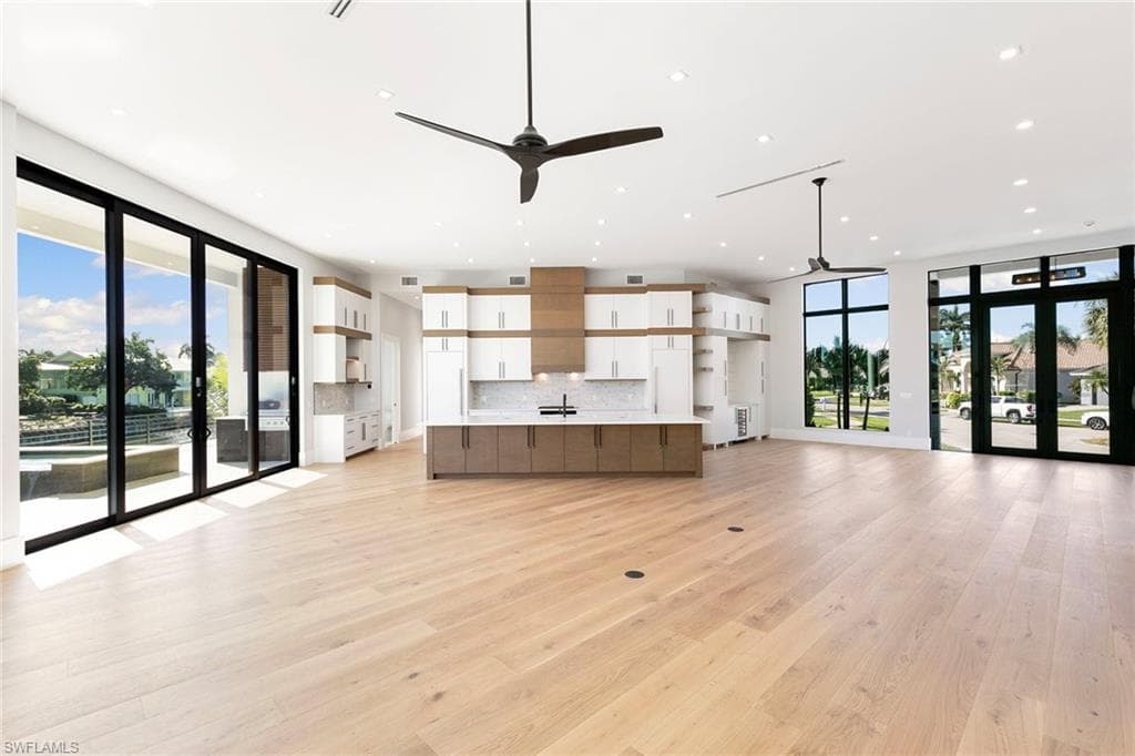 429 Persian Ct, Marco Island, FL 34145-7