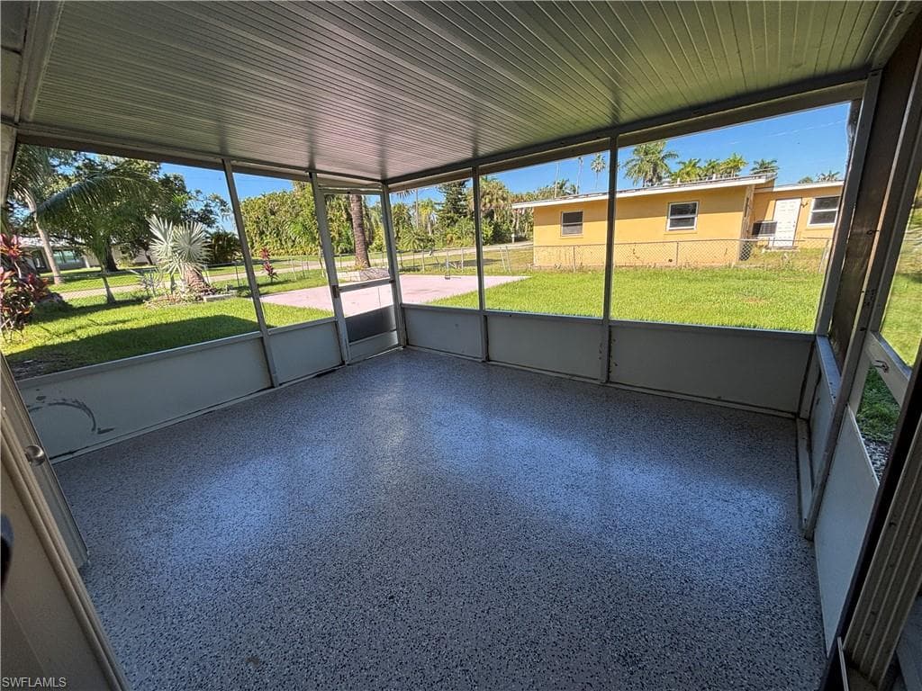 315 Arlington Ave, Fort Myers, FL 33905-3