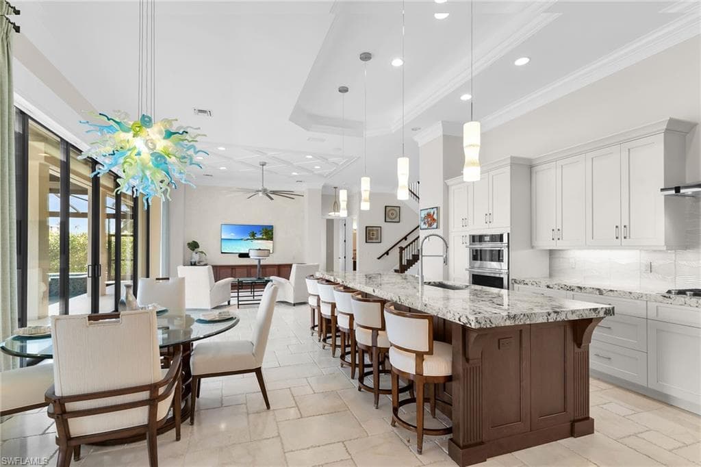 710 Tigertail Ct, Marco Island, FL 34145-8