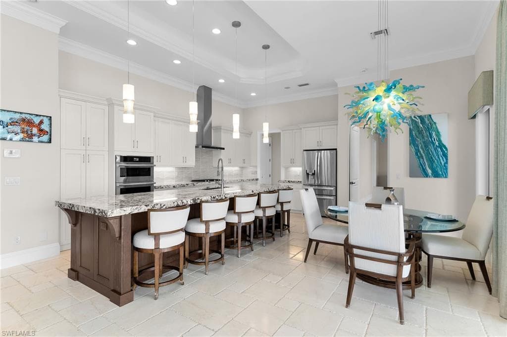 710 Tigertail Ct, Marco Island, FL 34145-10