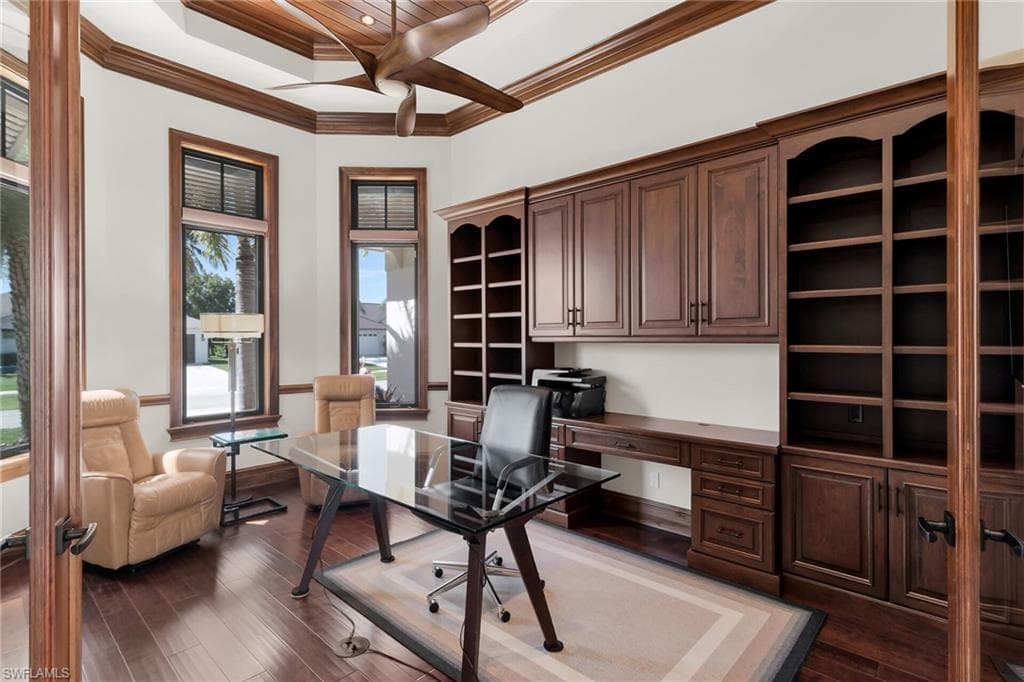 710 Tigertail Ct, Marco Island, FL 34145-15