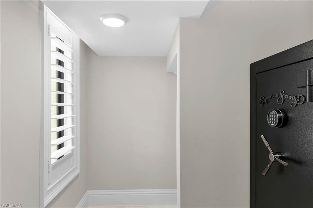 710 Tigertail Ct, Marco Island, FL 34145-23