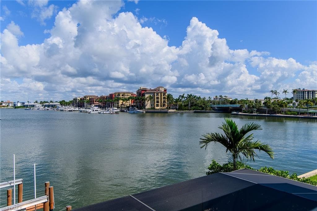 710 Tigertail Ct, Marco Island, FL 34145-36