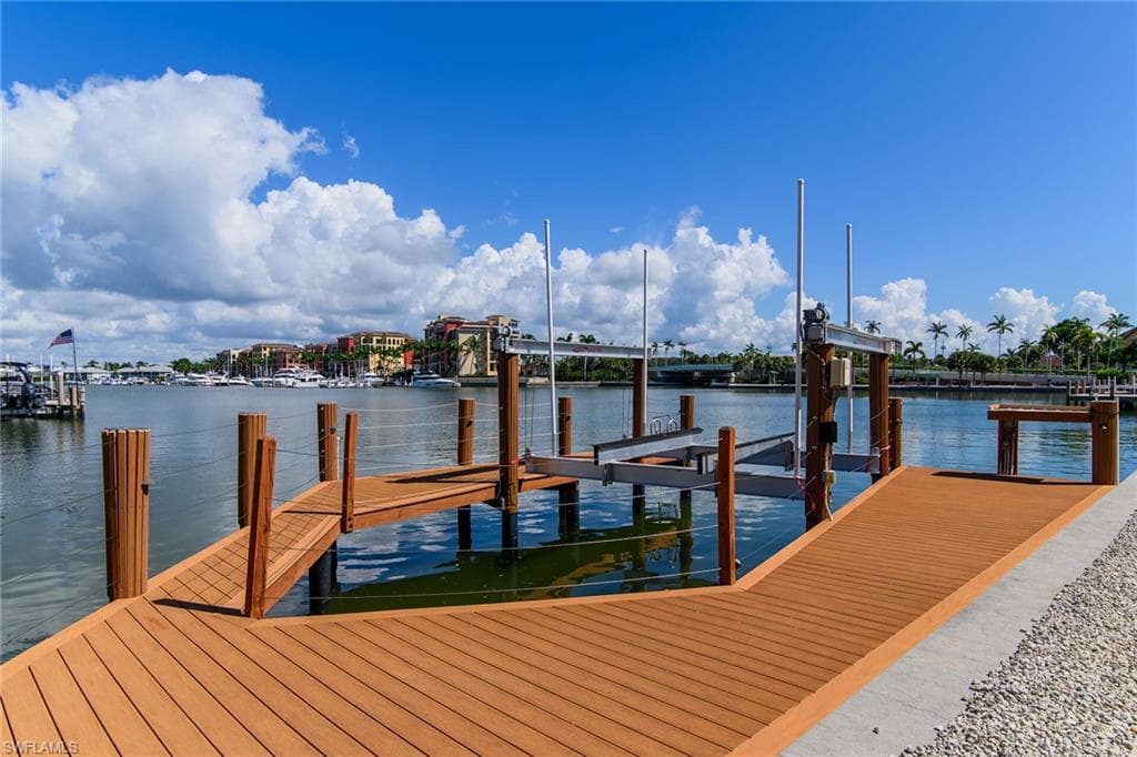 710 Tigertail Ct, Marco Island, FL 34145-39