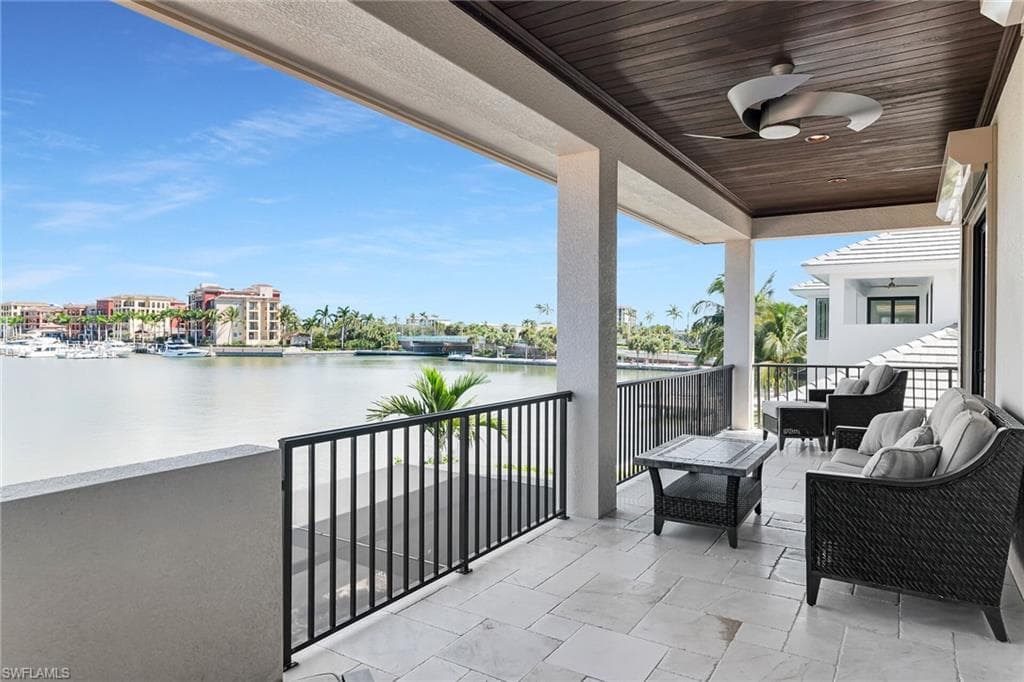 710 Tigertail Ct, Marco Island, FL 34145-4