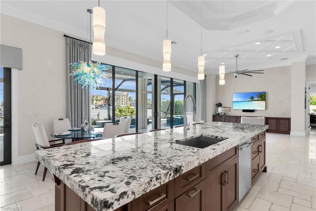 710 Tigertail Ct, Marco Island, FL 34145-7