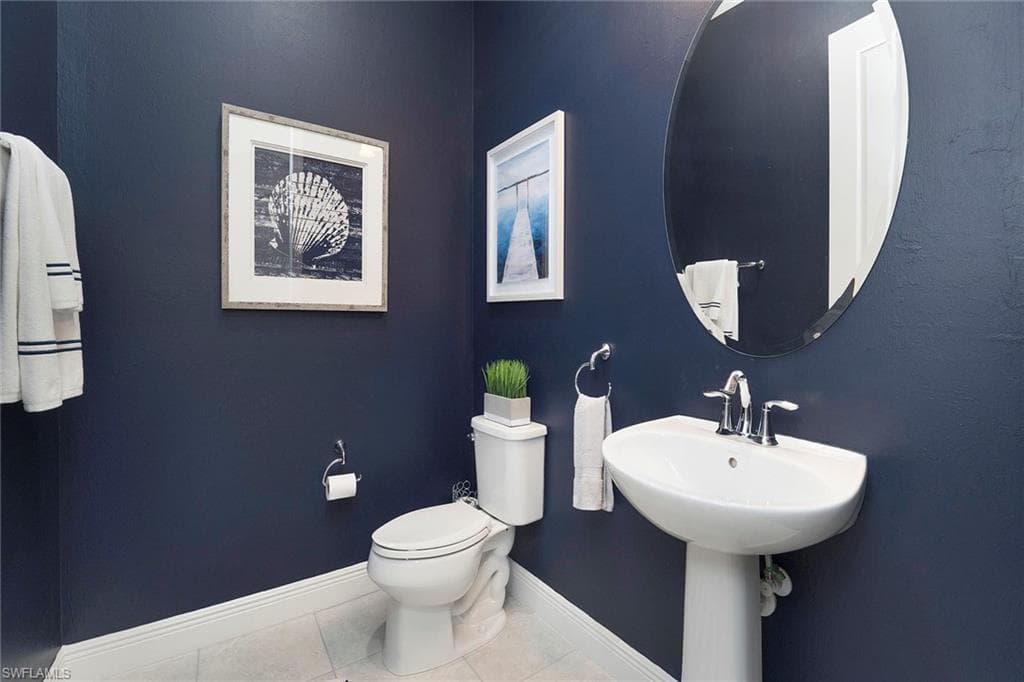 1594 Parnell Ct, Naples, FL 34113-28