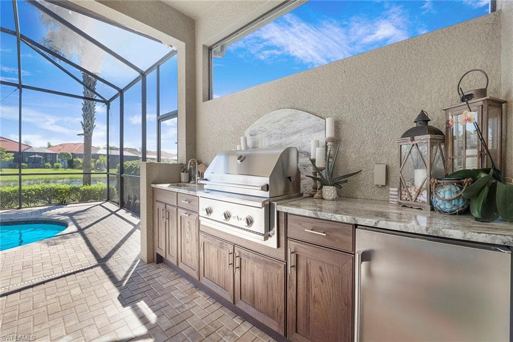 1594 Parnell Ct, Naples, FL 34113-7