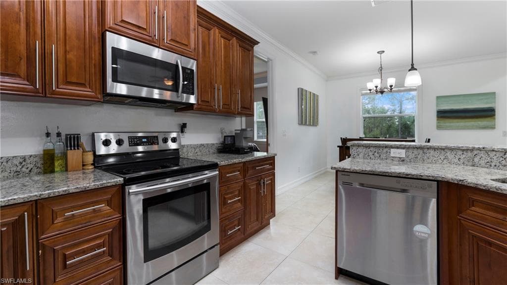 3790 31st Ave NE, Naples, FL 34120-10