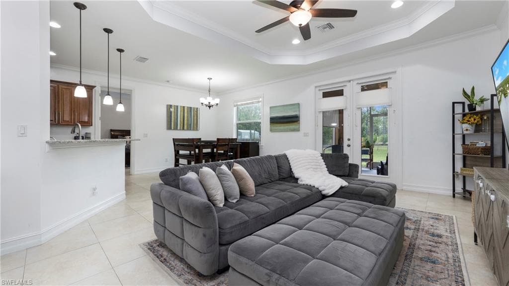 3790 31st Ave NE, Naples, FL 34120-1