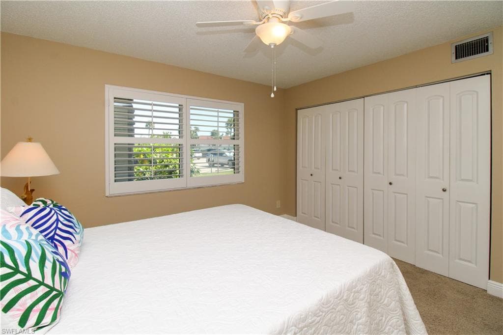 4372 27th Ct SW 109, Naples, FL 34116-19