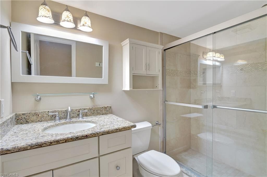 4372 27th Ct SW 109, Naples, FL 34116-31