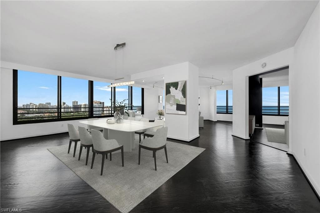 5555 Heron Point Dr 2101, Naples, FL 34108-16