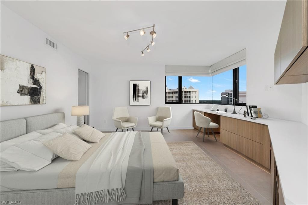 5555 Heron Point Dr 2101, Naples, FL 34108-31