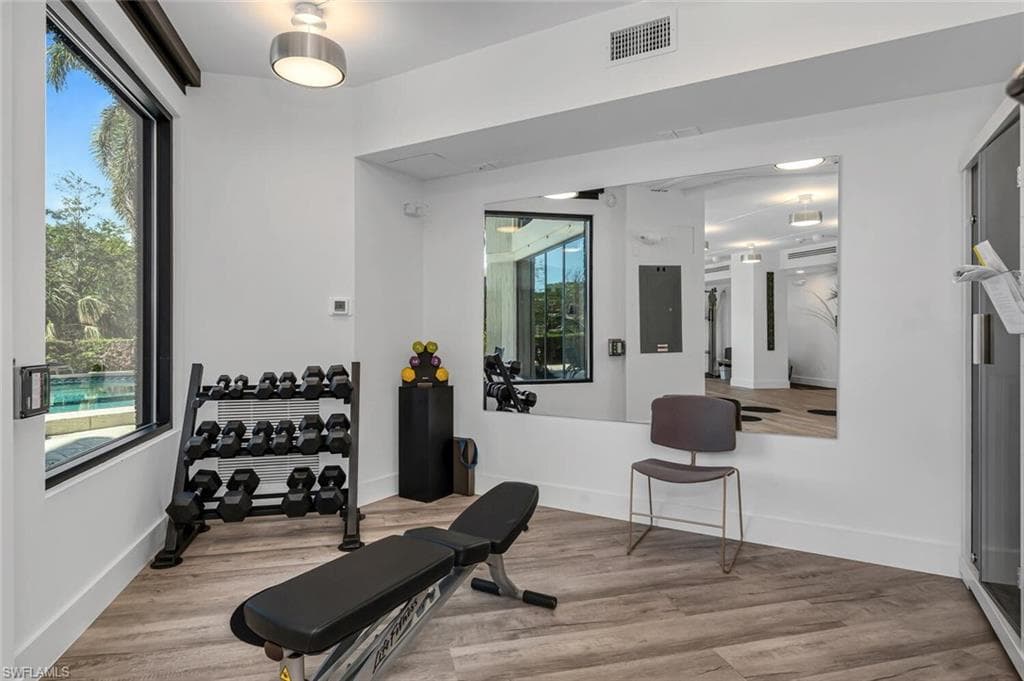 5555 Heron Point Dr 2101, Naples, FL 34108-40